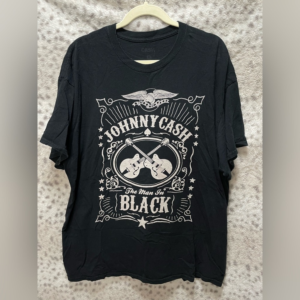 JOHNNY CASH GRAPHIC TEE